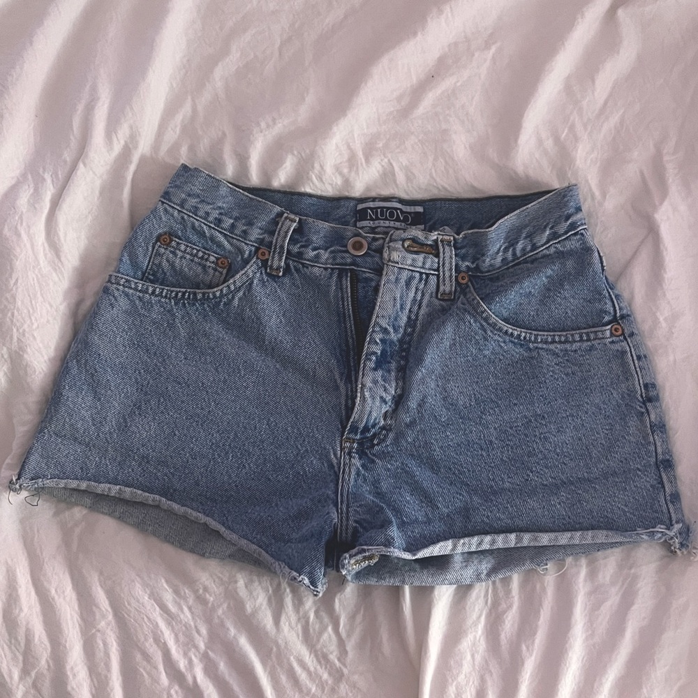 Vintage Jean shorts fits size US 2